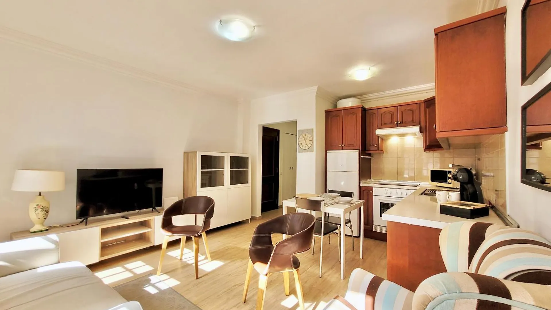 Miranda Apartment With Free Parking location